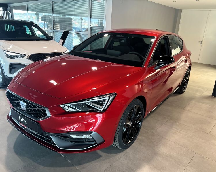 Leon 5D FR Black+ 1,5 eTSI 150 7DSG